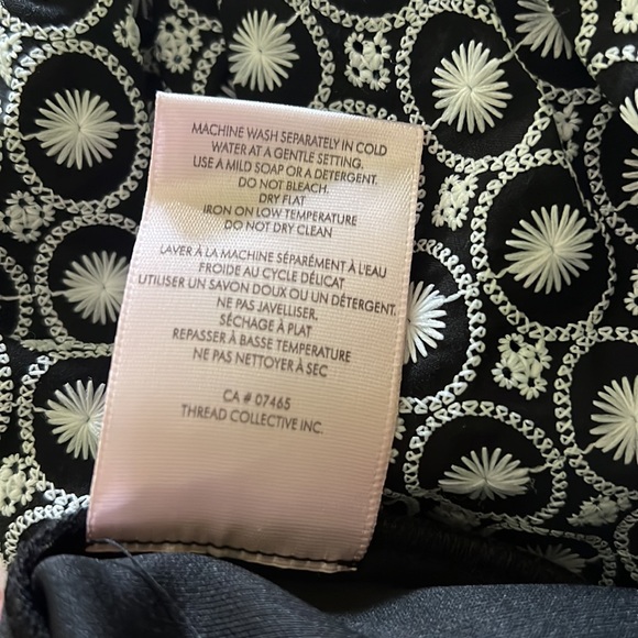 Badgley Mischka b/w top - Picture 12 of 13